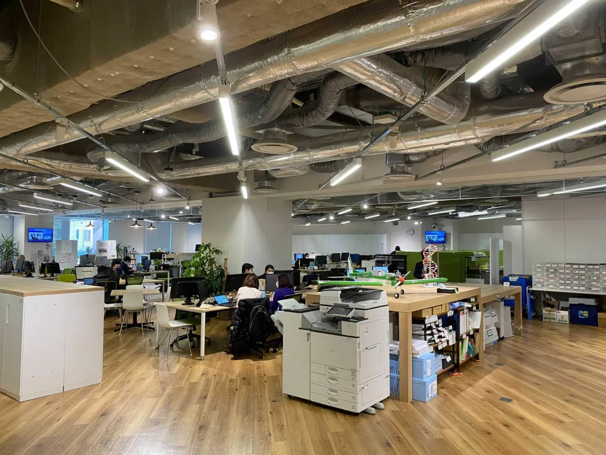 立替精算の不備確認ゼロ化。バイオテク企業の出張管理